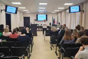 Обучающий тренинг-семинар провели для муниципальных служащих