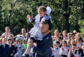 Торжественные линейки, посвящённые Дню знаний, прошли в школах Хабаровского района
