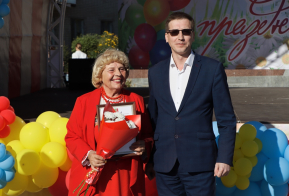 На обновлённой площади жители отметили 95-летие села Тополево