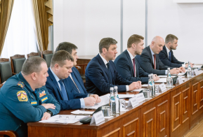 Юрий Трутнев: необходимо обеспечить безопасность людей при прохождении пожароопасного сезона и паводкоопасного периода